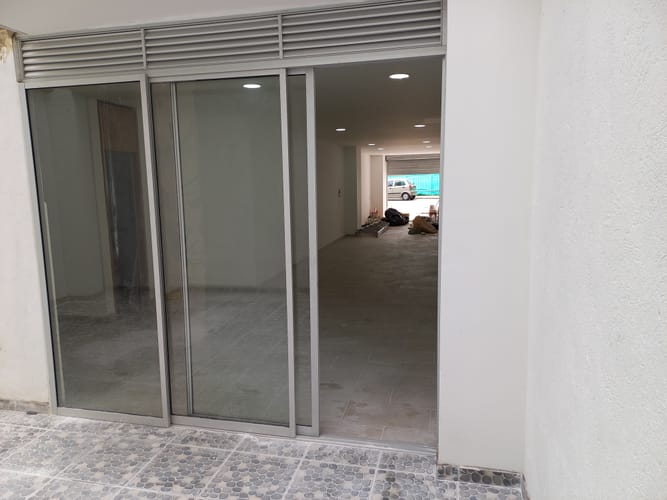 Local en venta en Altavista, Medellín, 102 m² · foto 12 de 13