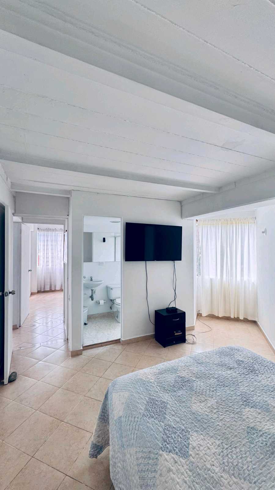 Apartamento en venta en El Poblado, Medellín · foto 13 de 17