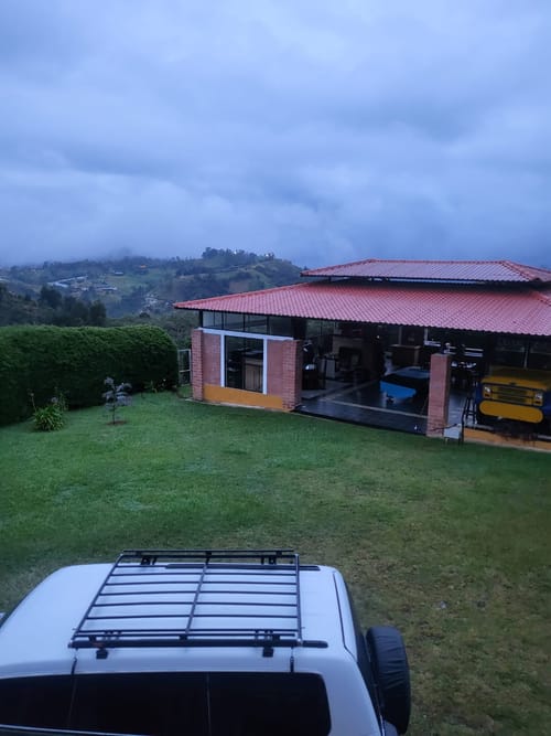 Casa de 3 alcobas en venta en La Mejia, Guarne · foto 2 de 5