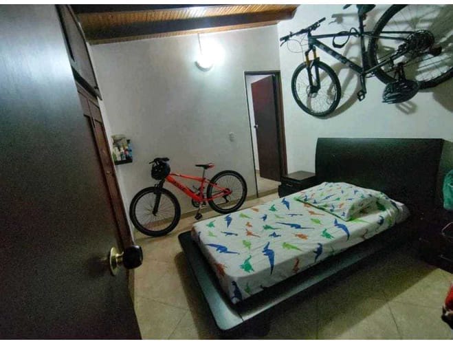 Apartamento de 5 alcobas en venta en Belén, Medellín, 180 m² · foto 2 de 16