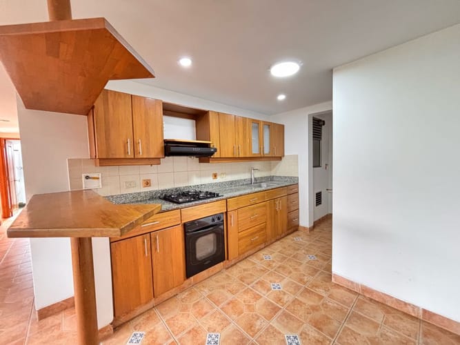 Apartamento de 3 alcobas en venta en Las Lomitas, Sabaneta, 93 m² · foto 3 de 18