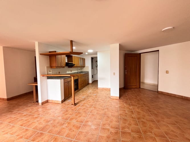 Apartamento de 3 alcobas en venta en Las Lomitas, Sabaneta, 93 m² · foto 4 de 18