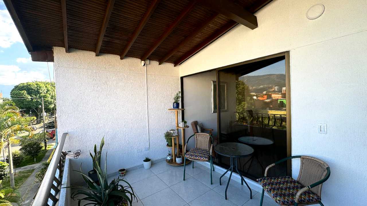 Casa en venta en Kennedy Central, Bogotá · foto 2 de 23