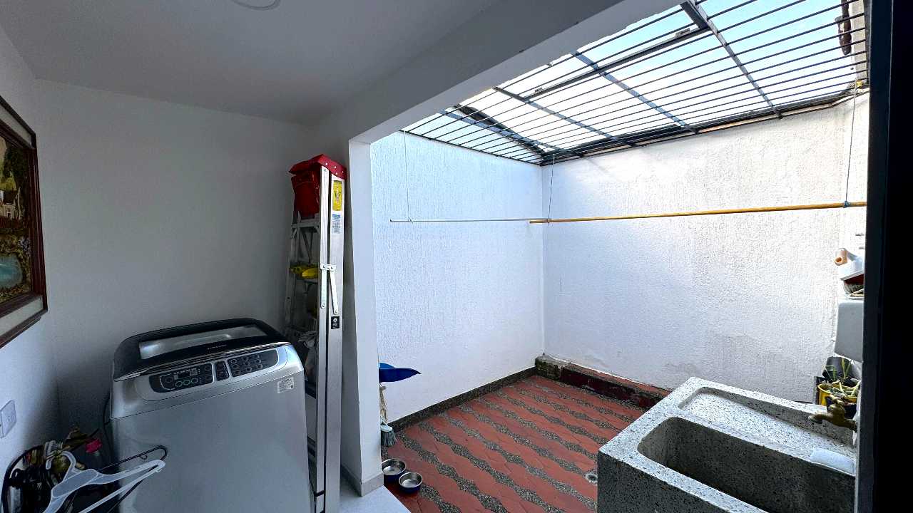 Casa en venta en Kennedy Central, Bogotá · foto 3 de 23