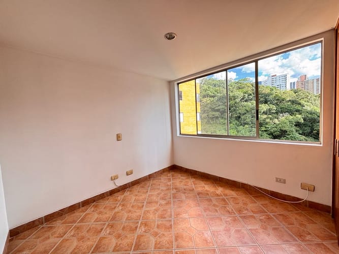 Apartamento de 3 alcobas en venta en Las Lomitas, Sabaneta, 93 m² · foto 12 de 18