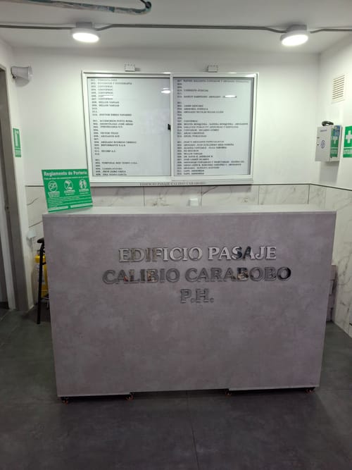 Oficina en venta en San Benito, Medellín, 20 m² · foto 5 de 8