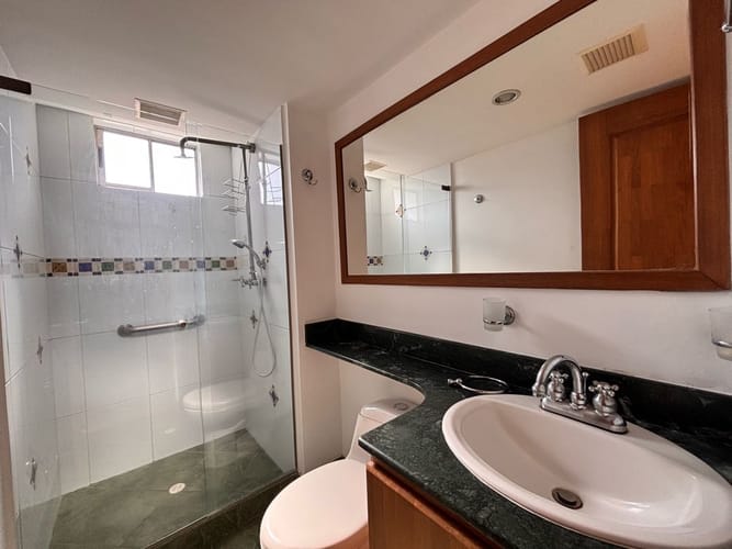 Apartamento de 3 alcobas en venta en Las Lomitas, Sabaneta, 93 m² · foto 18 de 18