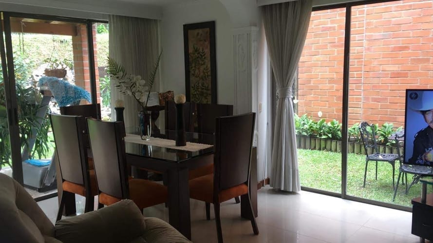 Casa de 5 alcobas en venta en La Aldea, La Estrella, 305 m² · foto 13 de 13