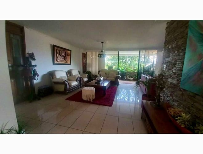 Apartamento de 3 alcobas en venta en La Florida, Medellín, 167 m² · foto 3 de 20