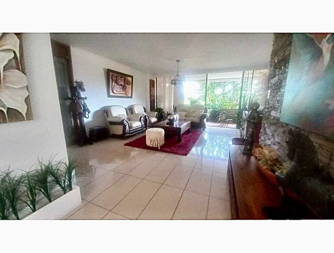 Apartamento de 3 alcobas en venta en La Florida, Medellín, 167 m² · foto 19 de 20
