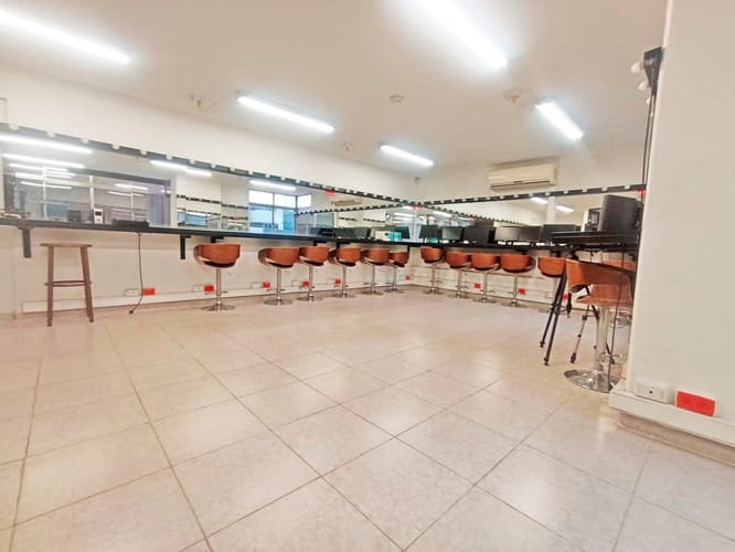 Oficina en venta en Villa Nueva, Medellín, 1000 m² · foto 6 de 20
