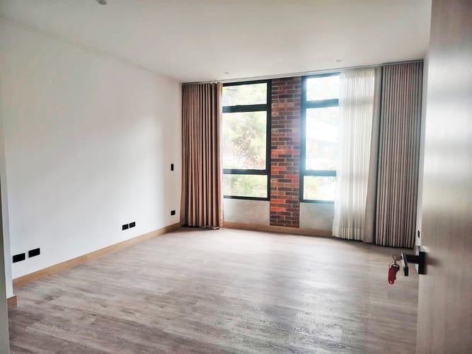 Apartamento de 4 alcobas en venta en El Diamante No. 2, Medellín, 202 m² · foto 10 de 20