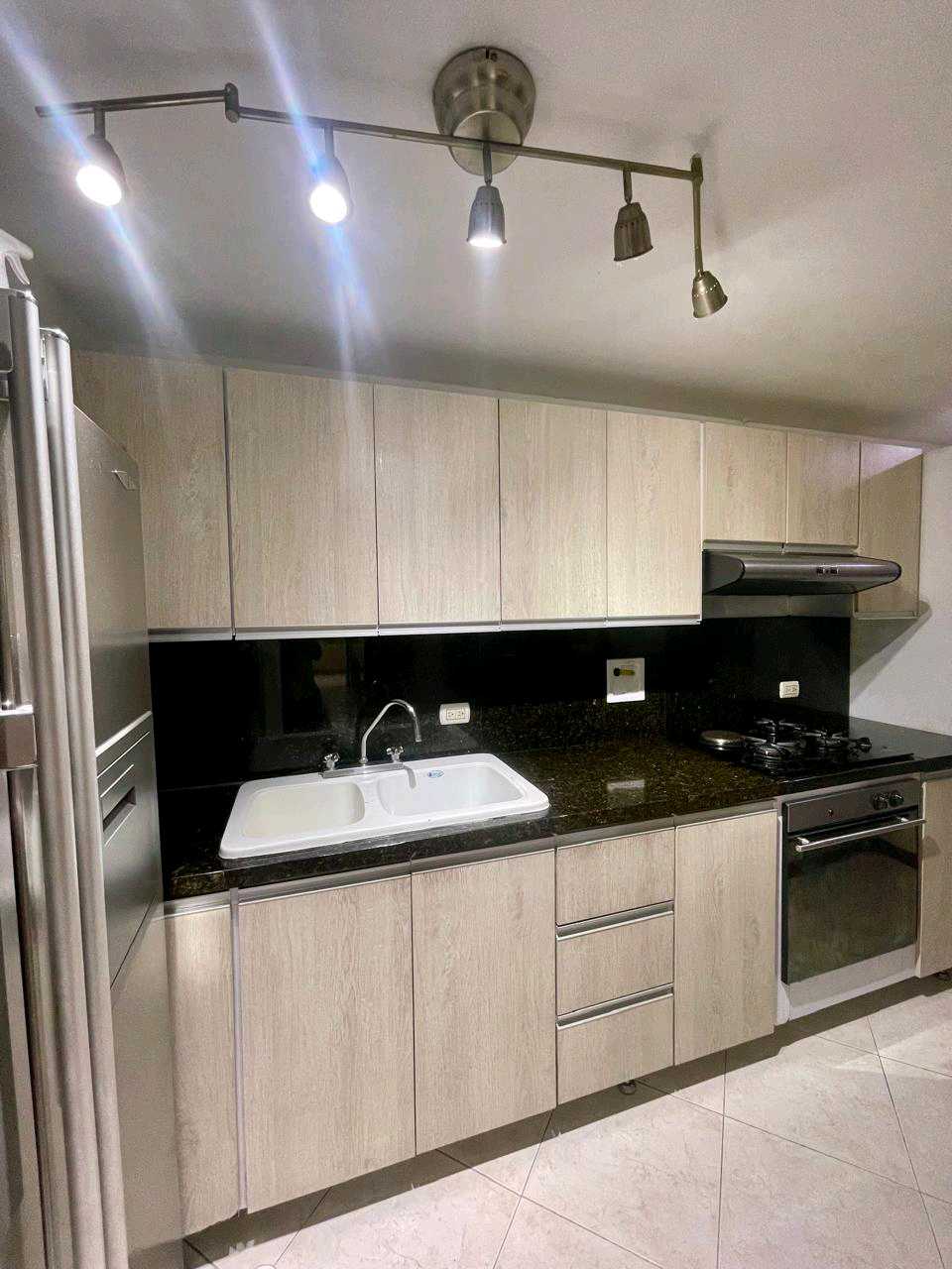 Apartamento en venta en El Poblado, Envigado · foto 4 de 12