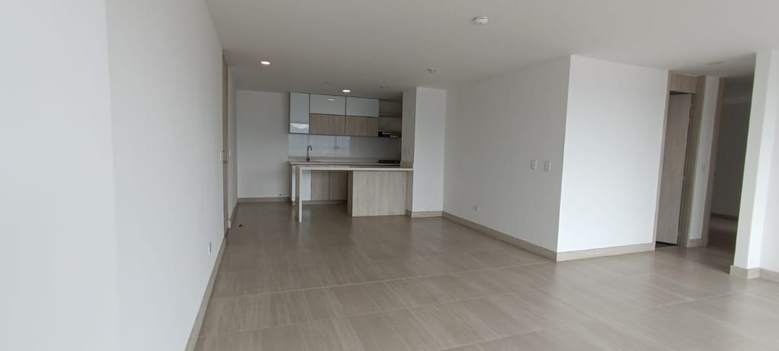 Apartamento de 2 alcobas en venta en Las Lomitas, Sabaneta, 85 m² · foto 4 de 13