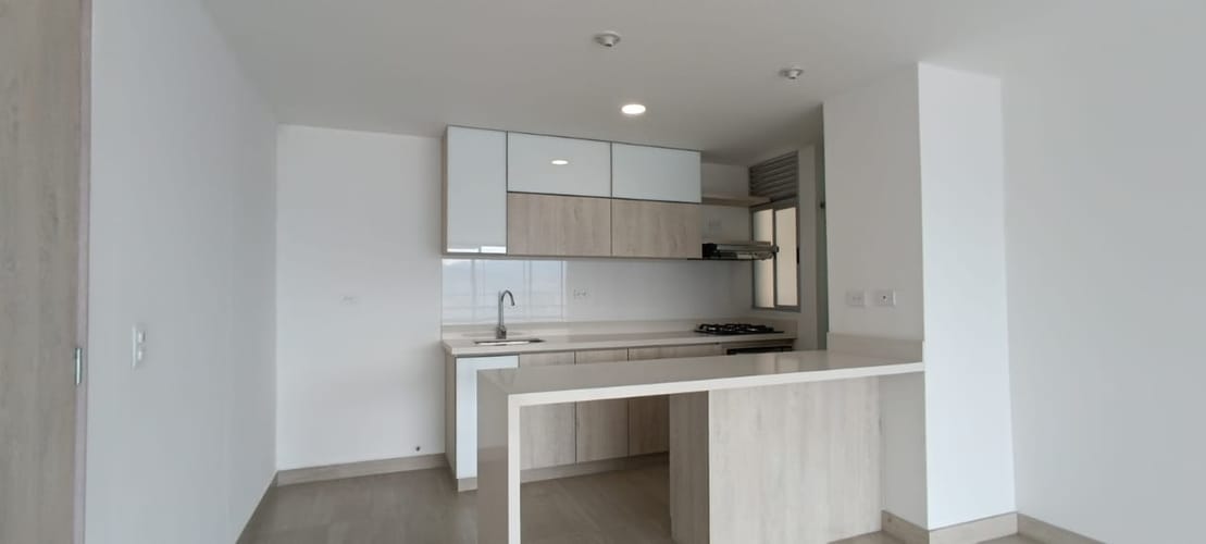 Apartamento de 2 alcobas en venta en Las Lomitas, Sabaneta, 85 m² · foto 6 de 13