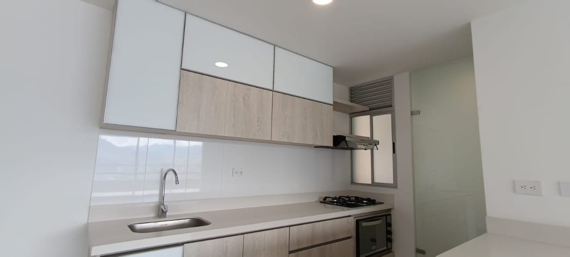 Apartamento de 2 alcobas en venta en Las Lomitas, Sabaneta, 85 m² · foto 7 de 13