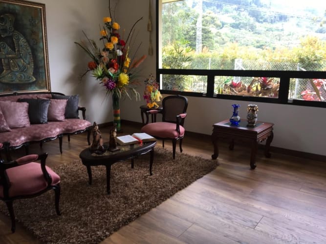 Finca en venta en Zuñiga, Envigado, 1707 m² · foto 2 de 24