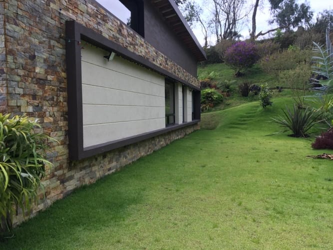 Finca en venta en Zuñiga, Envigado, 1707 m² · foto 3 de 24