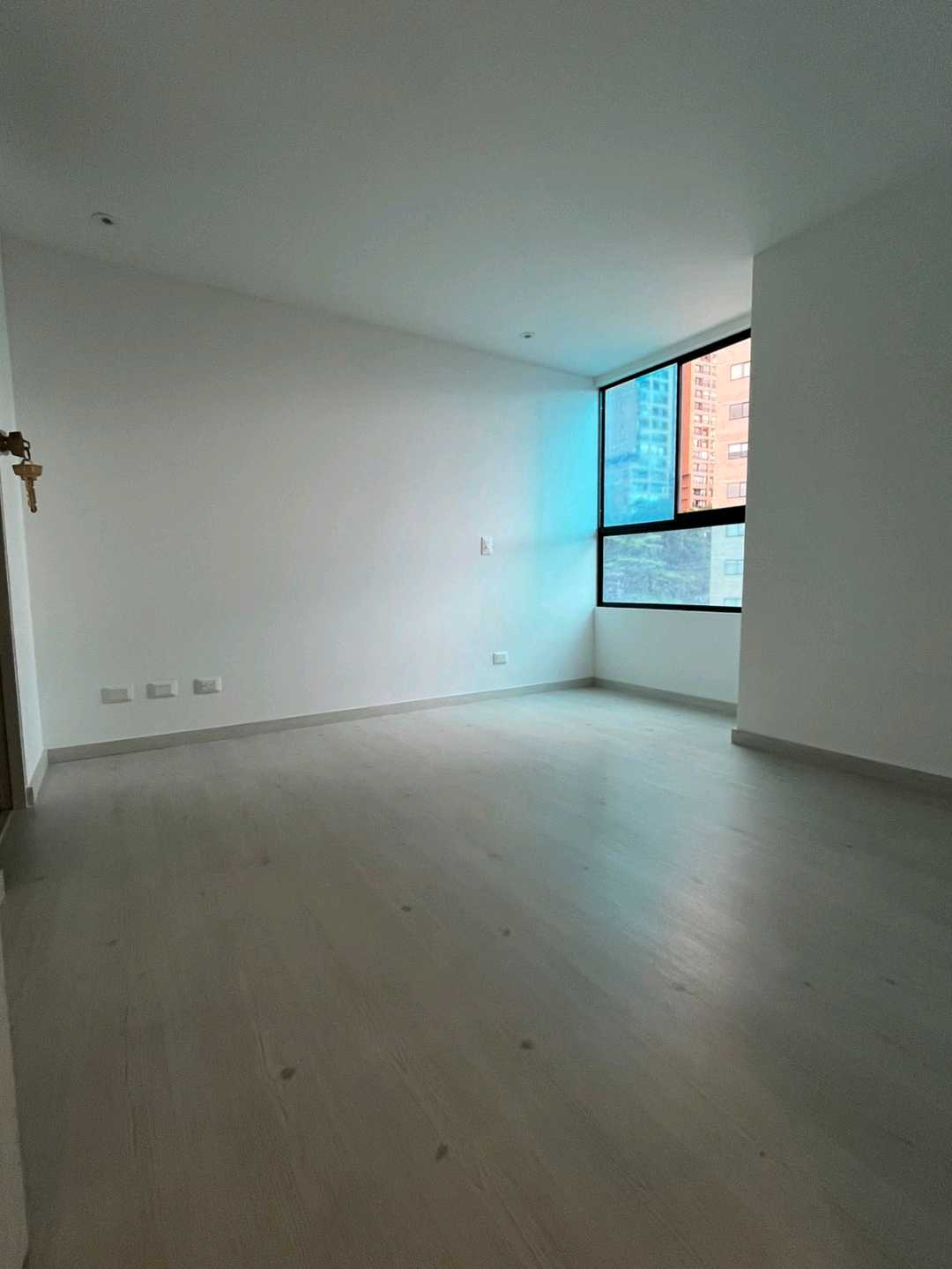 Apartamento en venta en El Poblado, Medellín · foto 6 de 8