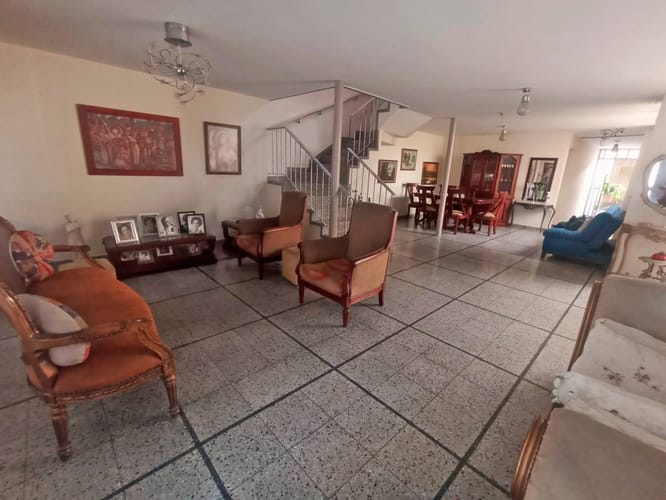 Casa de 7 alcobas en venta en Laureles, Medellín, 225 m² · foto 4 de 20