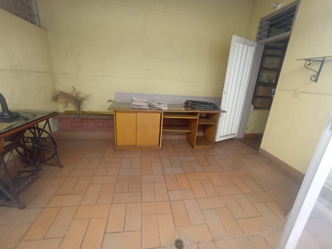 Casa de 7 alcobas en venta en Laureles, Medellín, 225 m² · foto 9 de 20