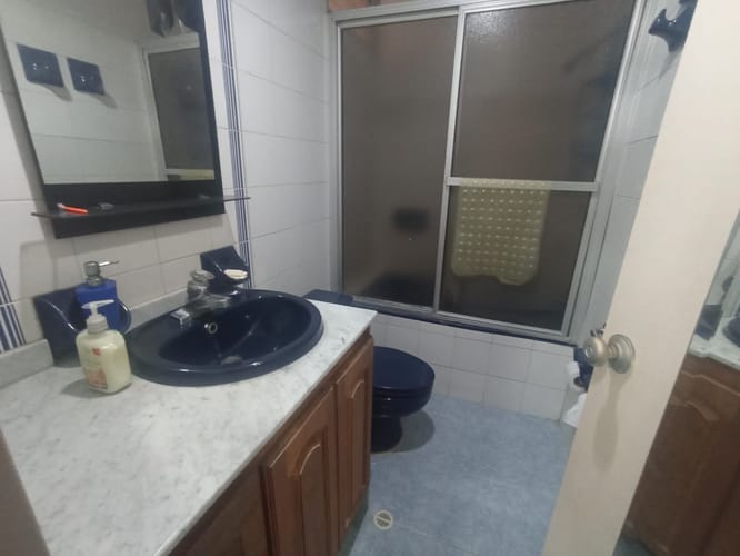 Casa de 7 alcobas en venta en Laureles, Medellín, 225 m² · foto 11 de 20