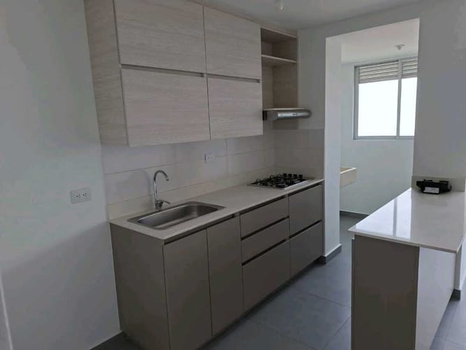 Apartamento de 3 alcobas en venta en Las Lomitas, Sabaneta, 76 m² · foto 3 de 18