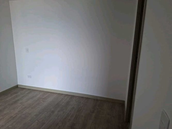 Apartamento de 3 alcobas en venta en Las Lomitas, Sabaneta, 76 m² · foto 10 de 18