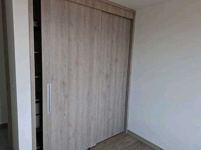 Apartamento de 3 alcobas en venta en Las Lomitas, Sabaneta, 76 m² · foto 12 de 18