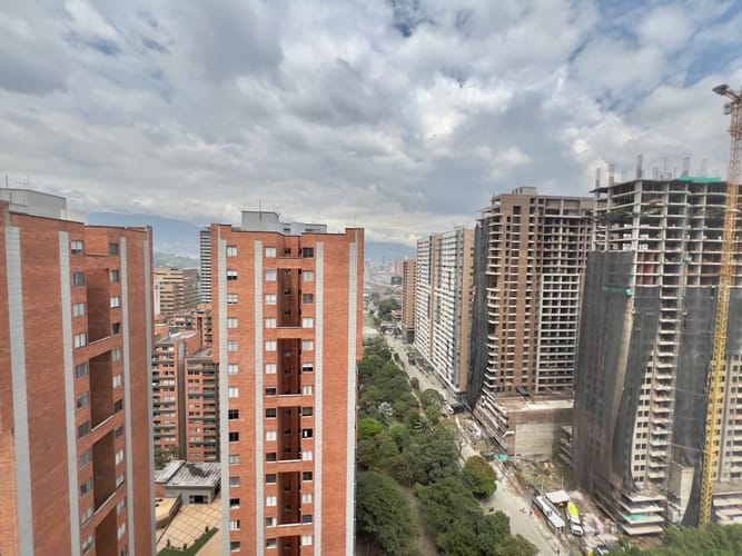 Apartamento de 2 alcobas en venta en Villa Carlota, Medellín, 85 m² · foto 15 de 18
