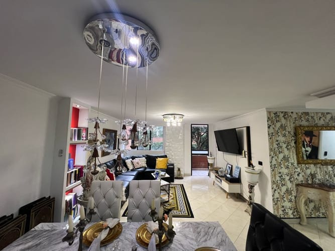 Apartamento de 4 alcobas en venta en Guayabal, Medellín, 125 m² · foto 2 de 24