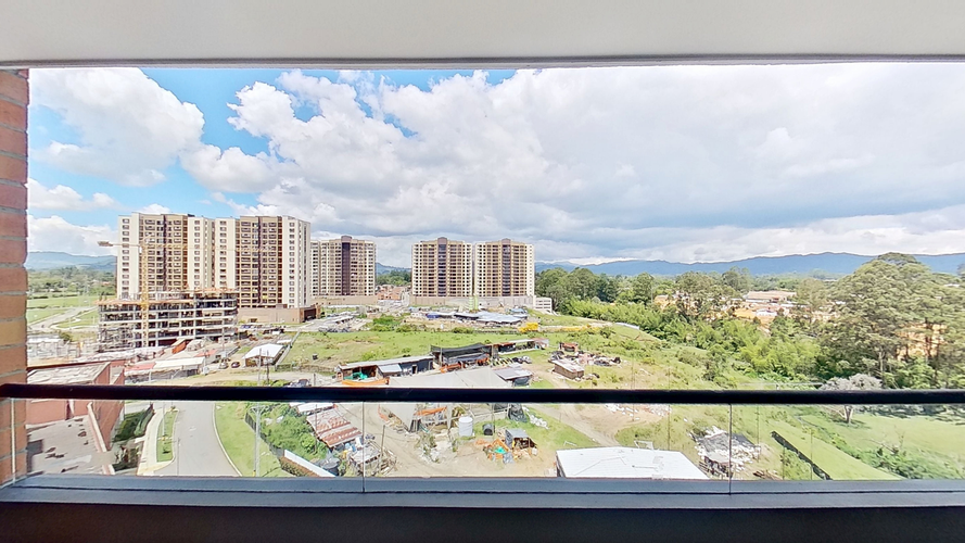 Apartamento de 2 alcobas en venta en Llano Grande, Rionegro, 74 m² · foto 3 de 10