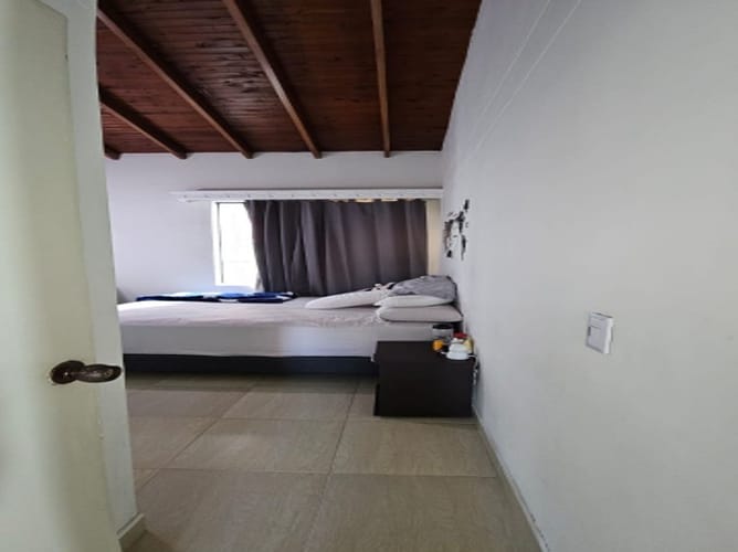 Apartamento de 3 alcobas en venta en Los Colores, Medellín, 80 m² · foto 2 de 20