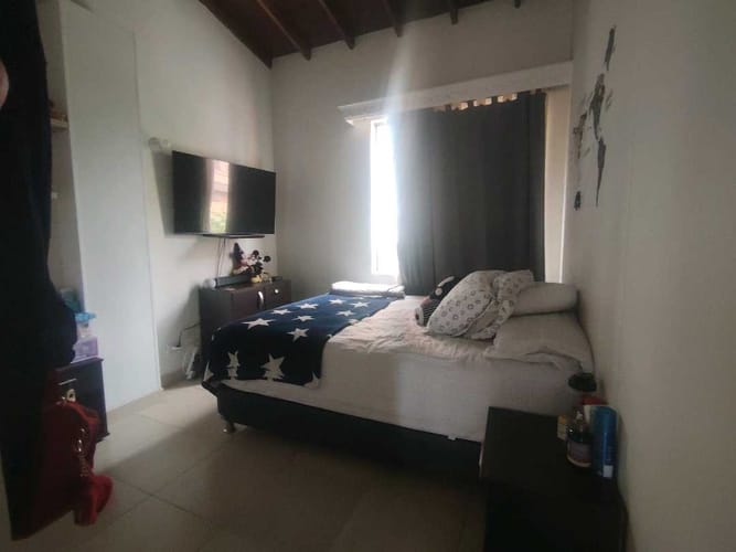 Apartamento de 3 alcobas en venta en Los Colores, Medellín, 80 m² · foto 16 de 20