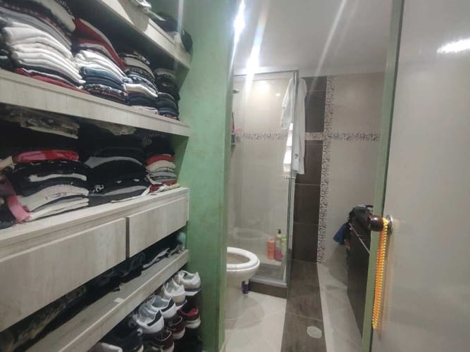 Apartamento de 3 alcobas en venta en Los Colores, Medellín, 80 m² · foto 18 de 20
