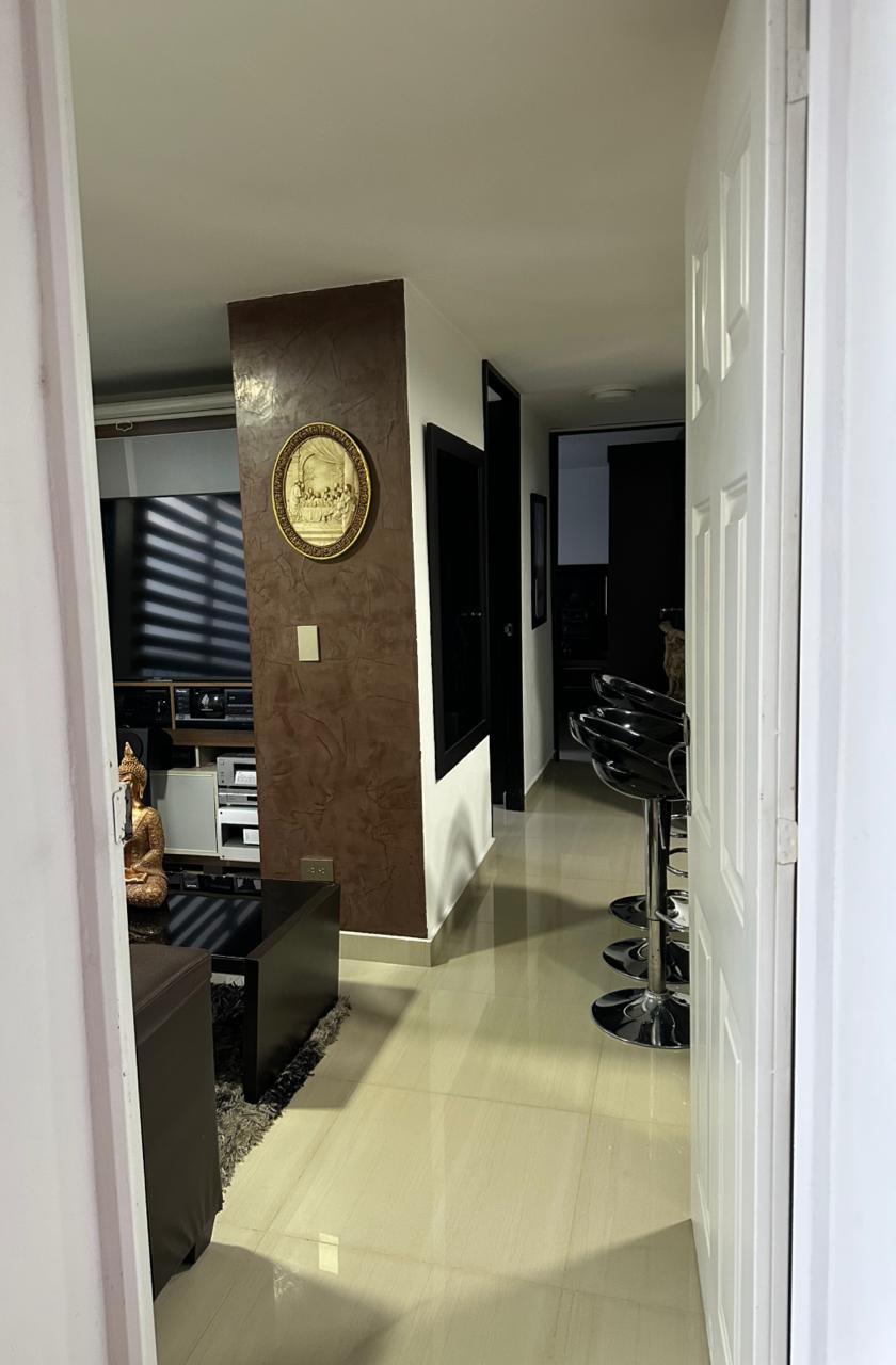 Apartamento en venta en Altos Del Poblado, Medellín · foto 3 de 18