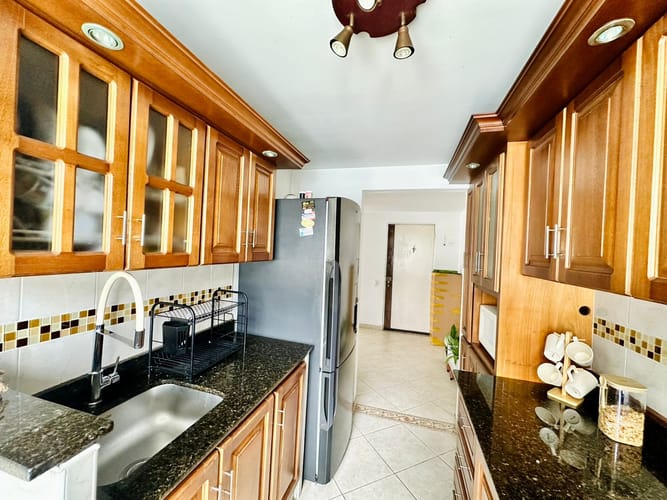 Apartamento de 3 alcobas en venta en Altamira, Medellín, 78 m² · foto 4 de 17