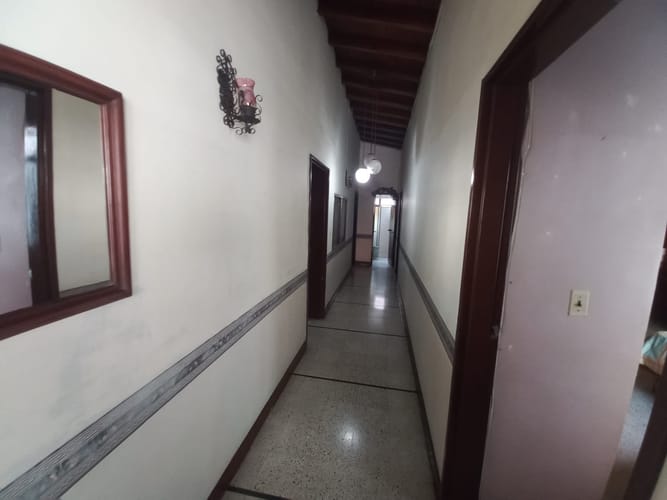 Casa de 5 alcobas en venta en Belén, Medellín, 173 m² · foto 5 de 21