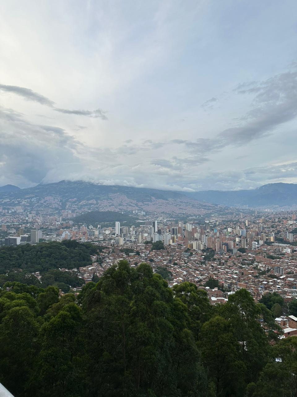 Apartamento en venta en Altos Del Poblado, Medellín · foto 7 de 18