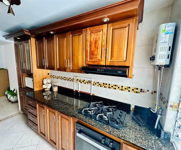 Apartamento de 3 alcobas en venta en Altamira, Medellín, 78 m² · foto 9 de 17