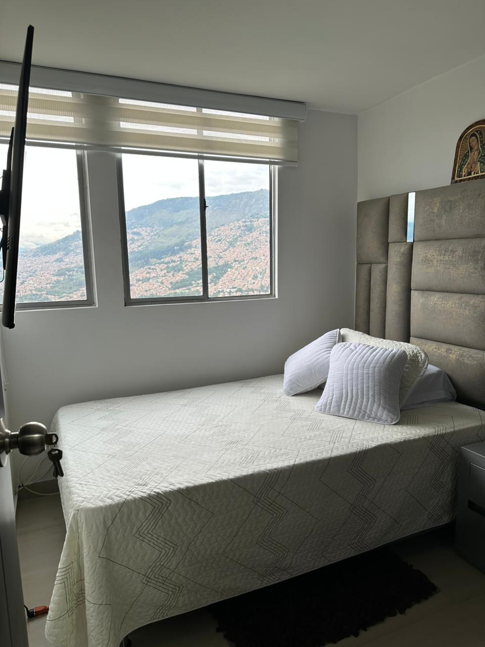Apartamento en venta en Altos Del Poblado, Medellín · foto 10 de 18