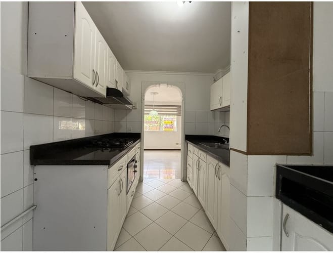 Apartamento de 3 alcobas en venta en Calasanz Parte Alta, Medellín, 79 m² · foto 5 de 19
