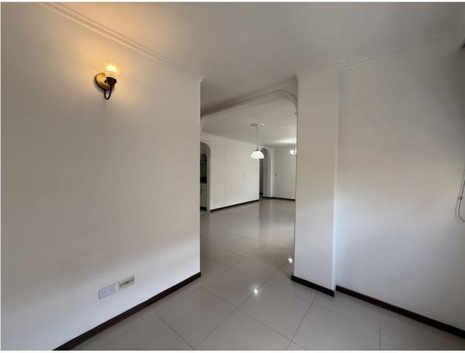 Apartamento de 3 alcobas en venta en Calasanz Parte Alta, Medellín, 79 m² · foto 6 de 19