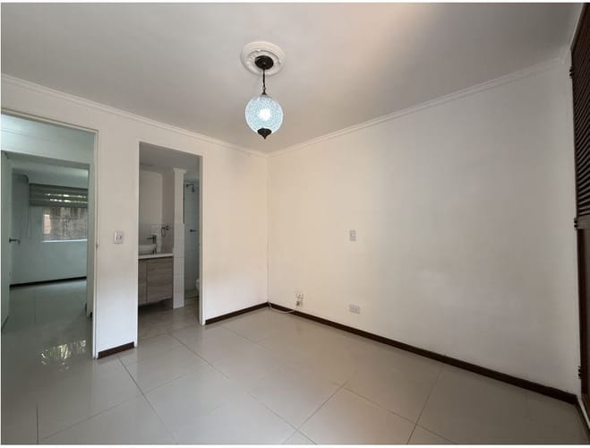 Apartamento de 3 alcobas en venta en Calasanz Parte Alta, Medellín, 79 m² · foto 8 de 19