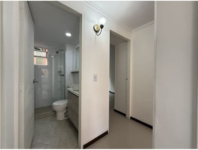 Apartamento de 3 alcobas en venta en Calasanz Parte Alta, Medellín, 79 m² · foto 12 de 19