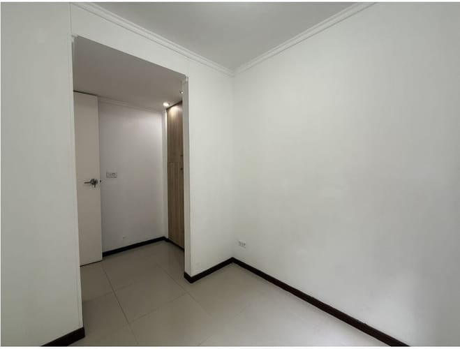 Apartamento de 3 alcobas en venta en Calasanz Parte Alta, Medellín, 79 m² · foto 14 de 19