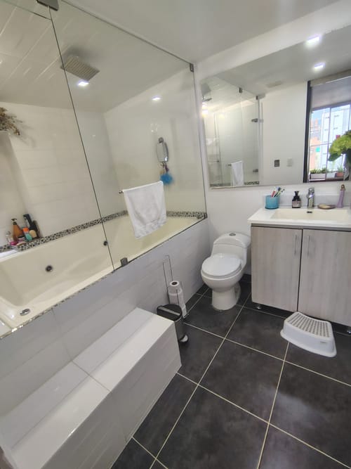 Apartamento de 3 alcobas en venta en La Castellana, Medellín, 120 m² · foto 7 de 14