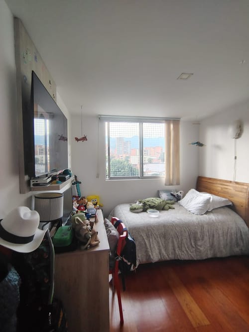 Apartamento de 3 alcobas en venta en La Castellana, Medellín, 120 m² · foto 9 de 14