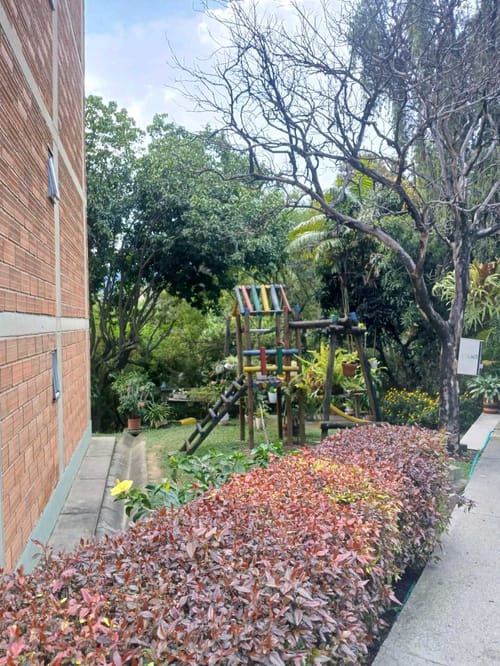Apartamento de 4 alcobas en venta en Colasania, Medellín, 81 m² · foto 5 de 11