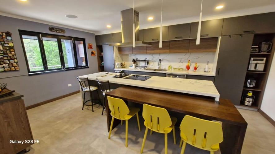 Casa de 4 alcobas en venta en Guarne, 460 m² · foto 2 de 17